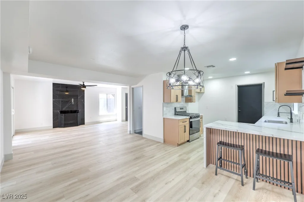 1805 Amboy, Las Vegas, NV 89108