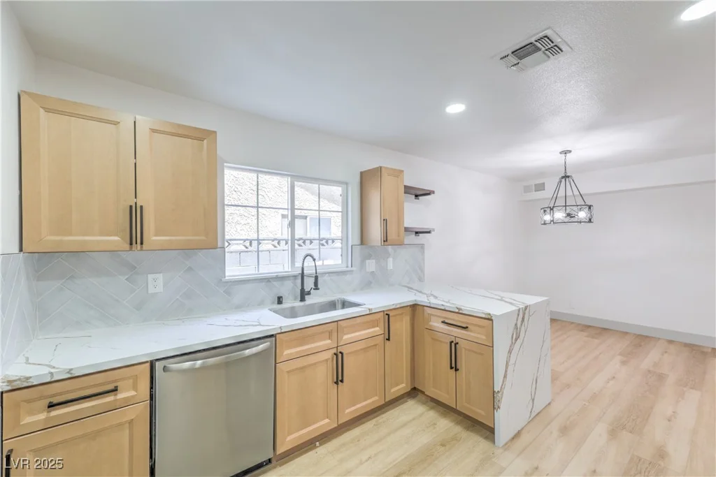 1805 Amboy, Las Vegas, NV 89108