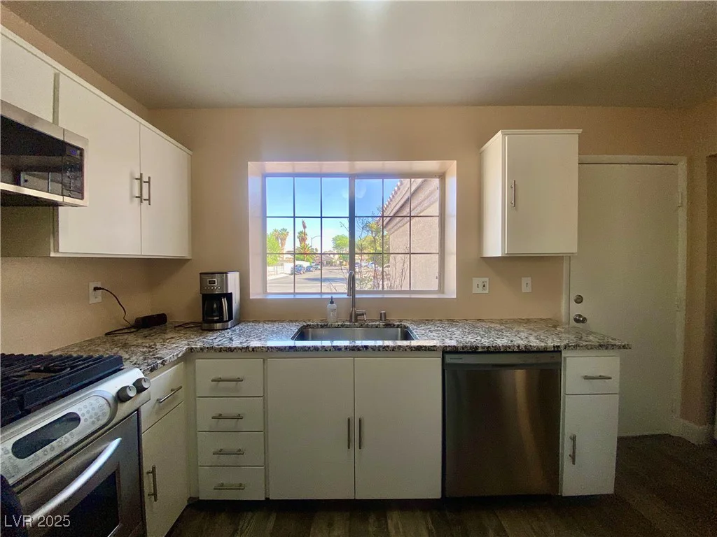 5955 Commodore Cove, Las Vegas, NV 89142