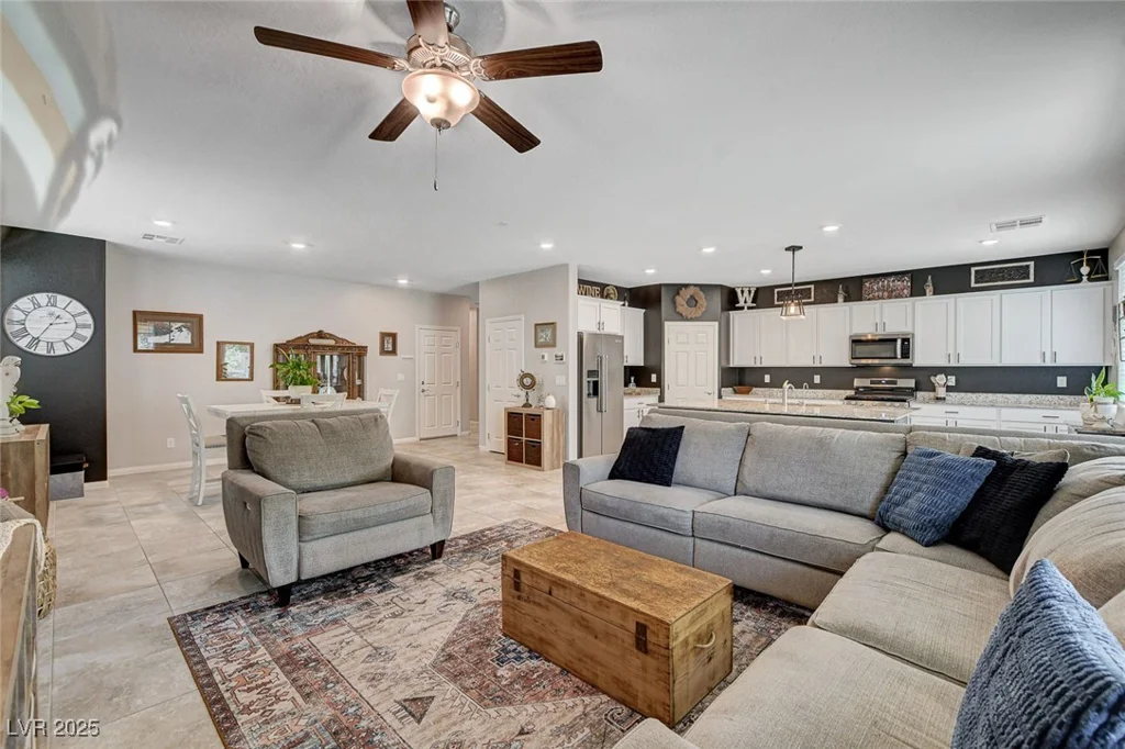 7733 Wishbone Falls, North Las Vegas, NV 89084