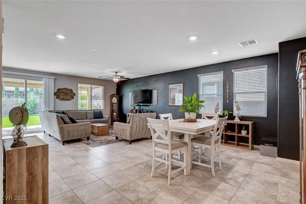 7733 Wishbone Falls, North Las Vegas, NV 89084
