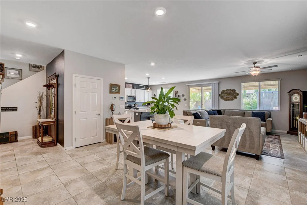 7733 Wishbone Falls, North Las Vegas, NV 89084