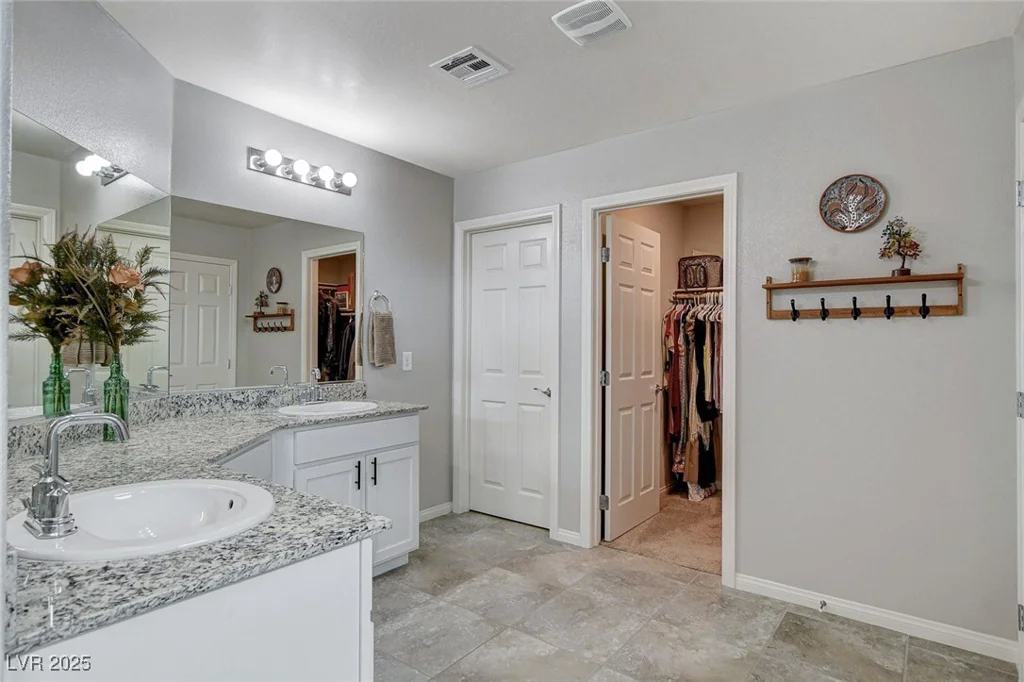 7733 Wishbone Falls, North Las Vegas, NV 89084