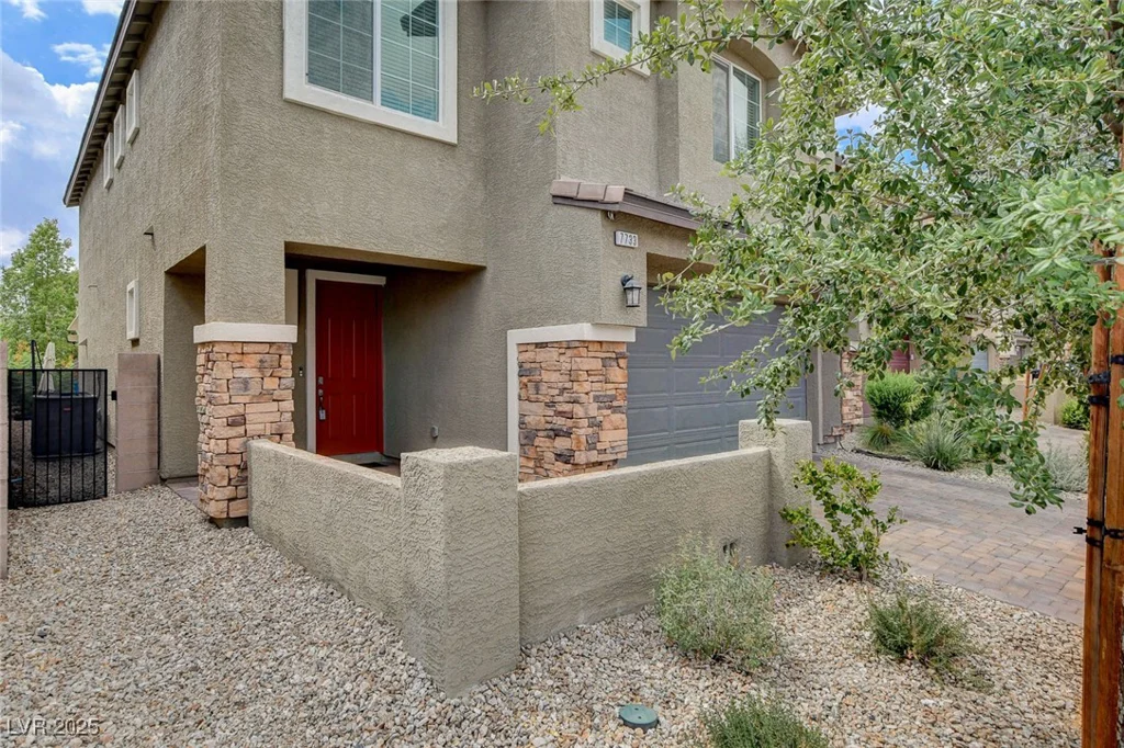 7733 Wishbone Falls, North Las Vegas, NV 89084