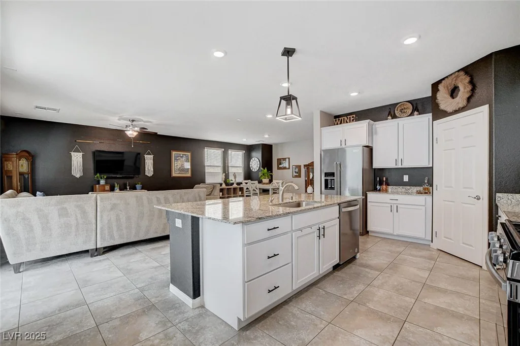 7733 Wishbone Falls, North Las Vegas, NV 89084