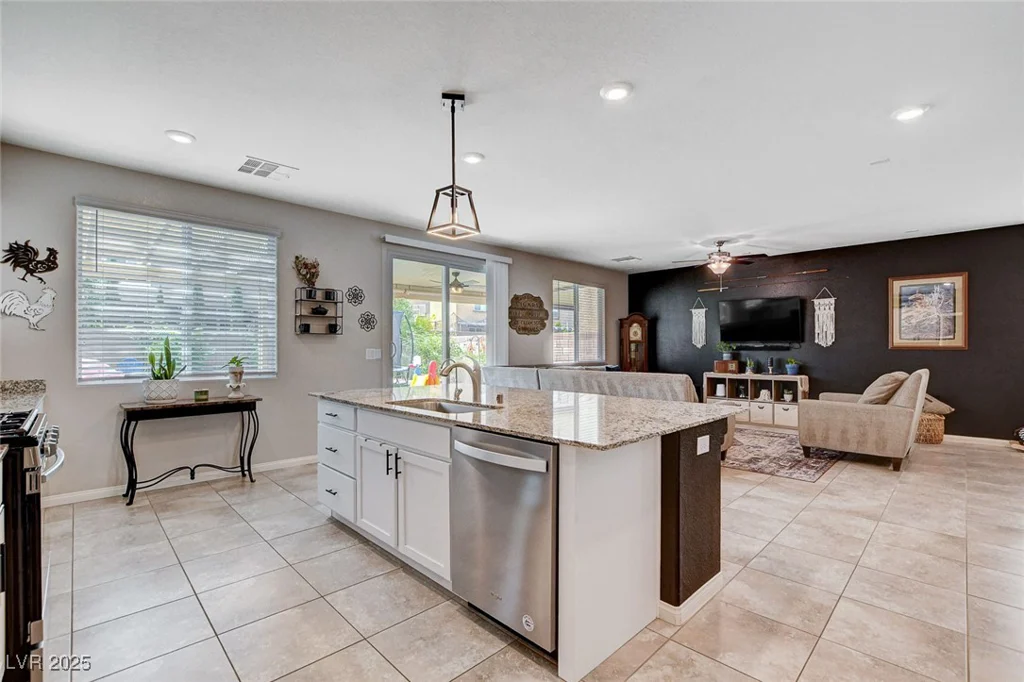 7733 Wishbone Falls, North Las Vegas, NV 89084