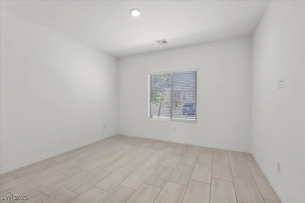916 Kings Cliff, Las Vegas, NV 89138