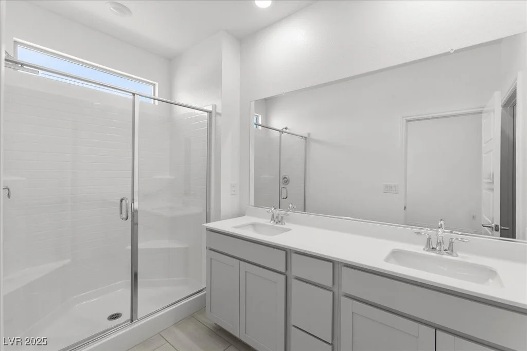 916 Kings Cliff, Las Vegas, NV 89138