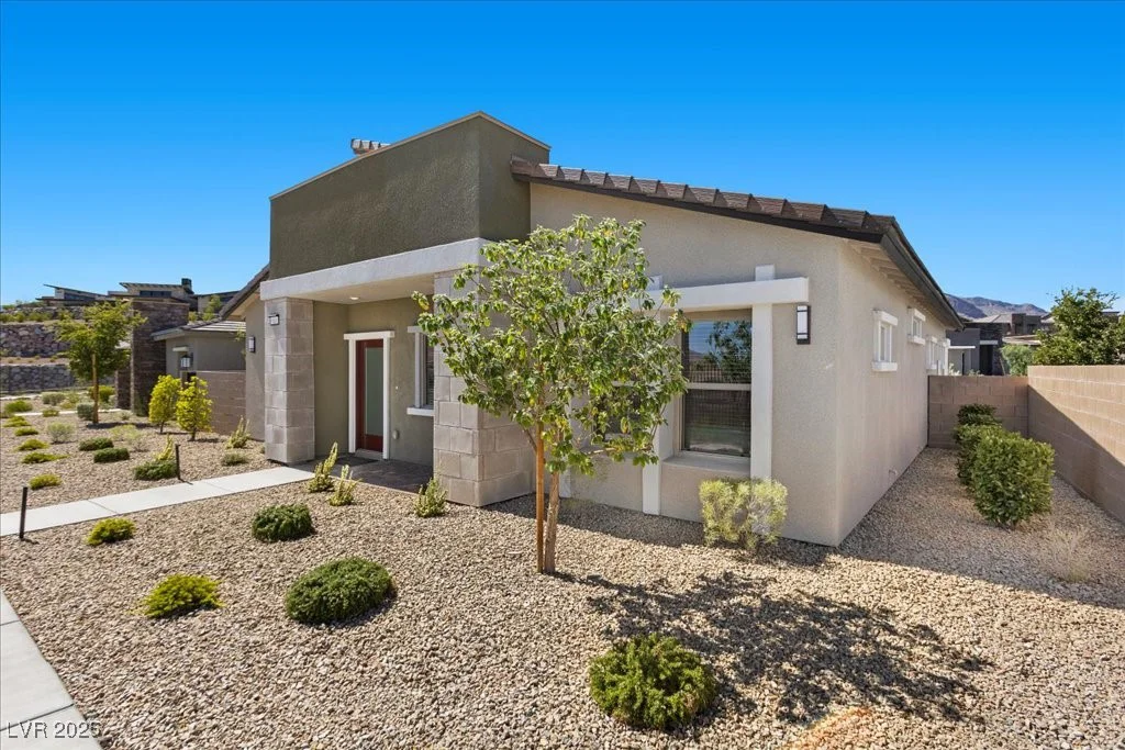 916 Kings Cliff, Las Vegas, NV 89138