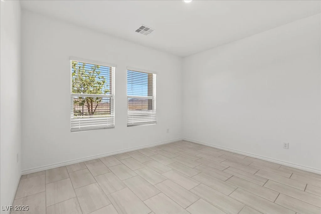 916 Kings Cliff, Las Vegas, NV 89138