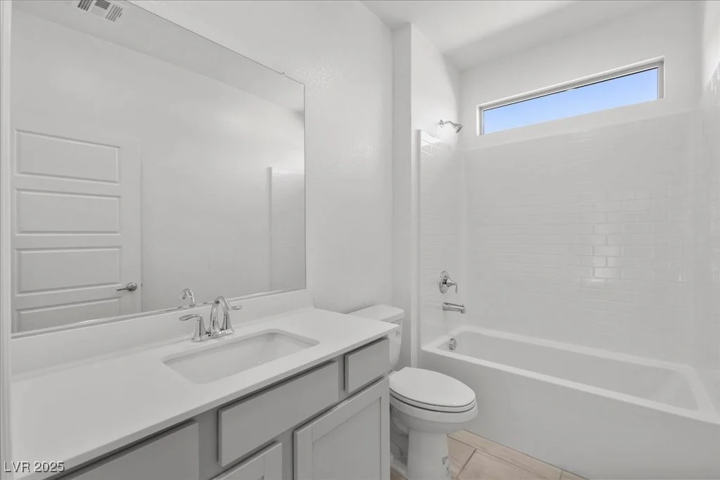916 Kings Cliff, Las Vegas, NV 89138