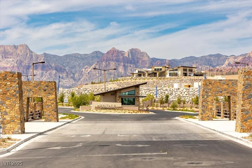 916 Kings Cliff, Las Vegas, NV 89138