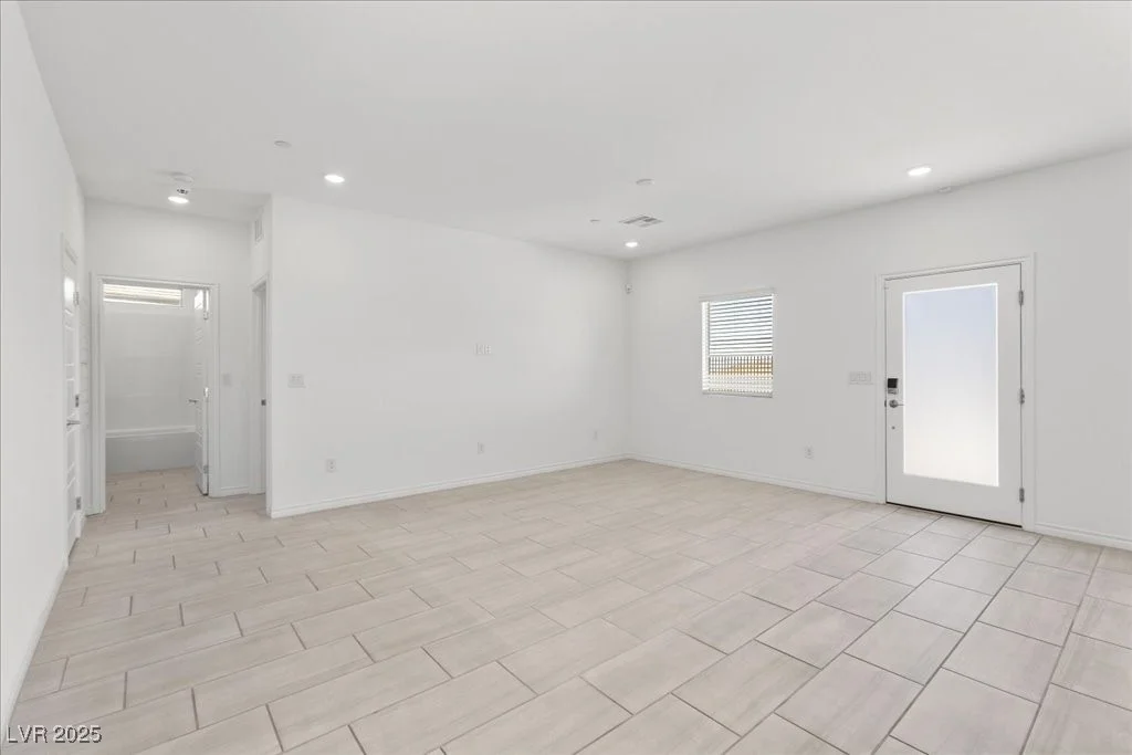 916 Kings Cliff, Las Vegas, NV 89138