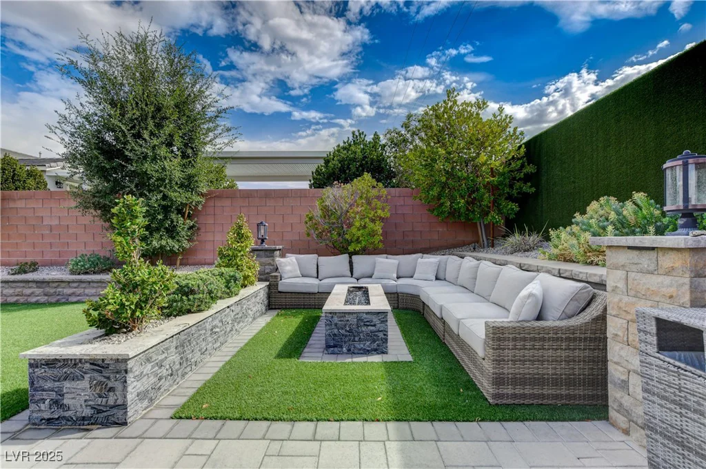 8343 Beldina, Las Vegas, NV 89131