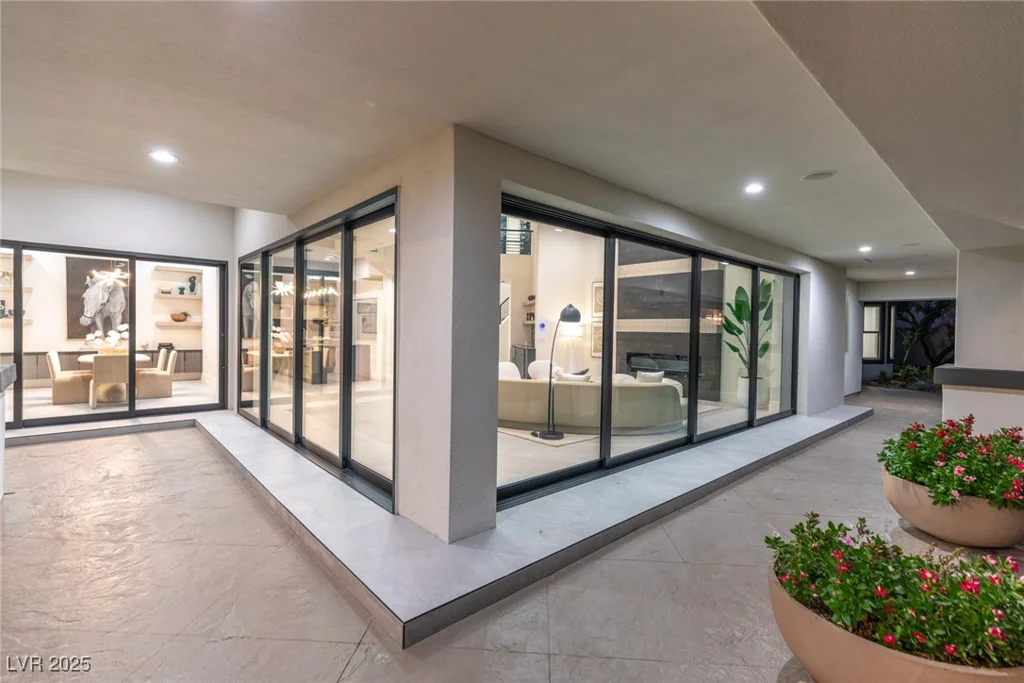 9252 Tournament Canyon, Las Vegas, NV 89144