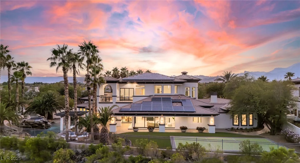 9252 Tournament Canyon, Las Vegas, NV 89144
