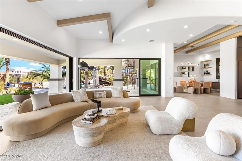 9252 Tournament Canyon, Las Vegas, NV 89144