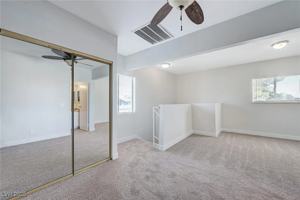 6641 Silverstream, Las Vegas, NV 89107