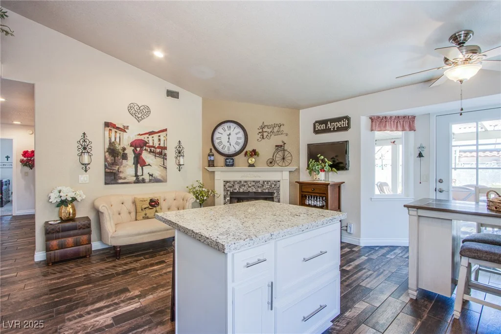 5104 Drummond, Las Vegas, NV 89130