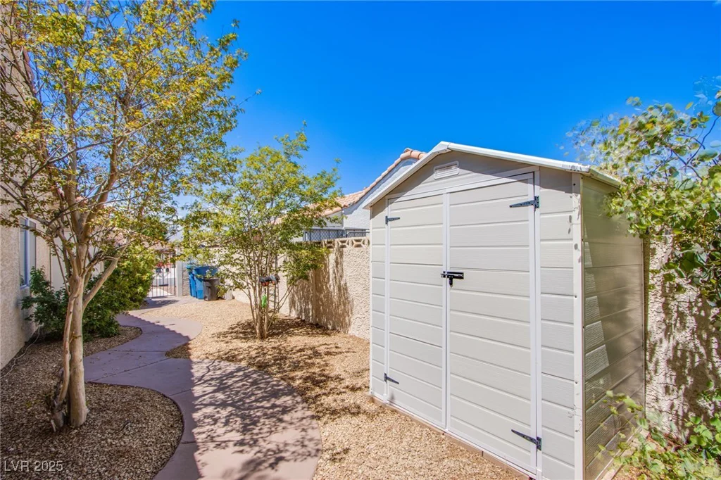 5104 Drummond, Las Vegas, NV 89130