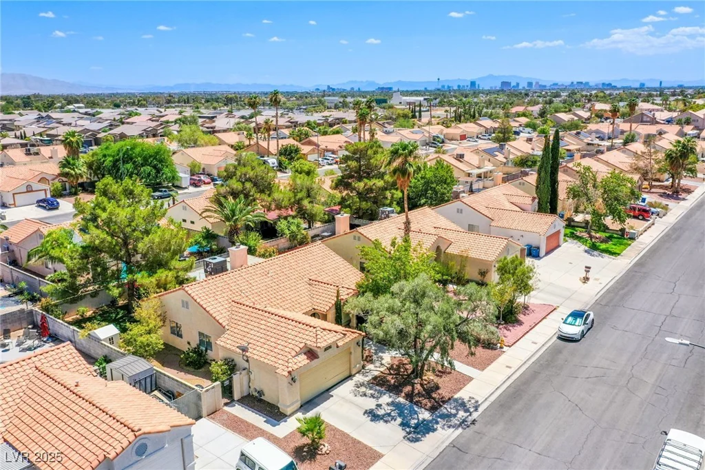 5104 Drummond, Las Vegas, NV 89130