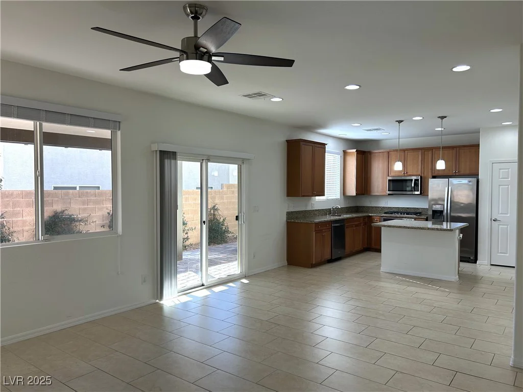 10617 Forum Peak, Las Vegas, NV 89166