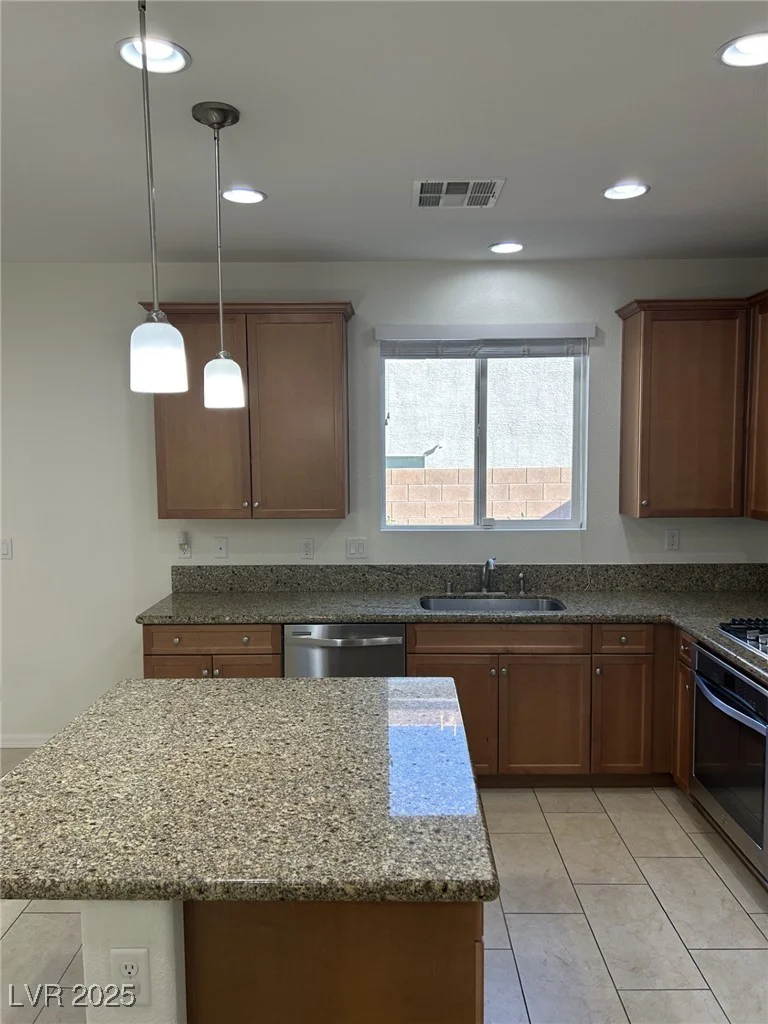 10617 Forum Peak, Las Vegas, NV 89166