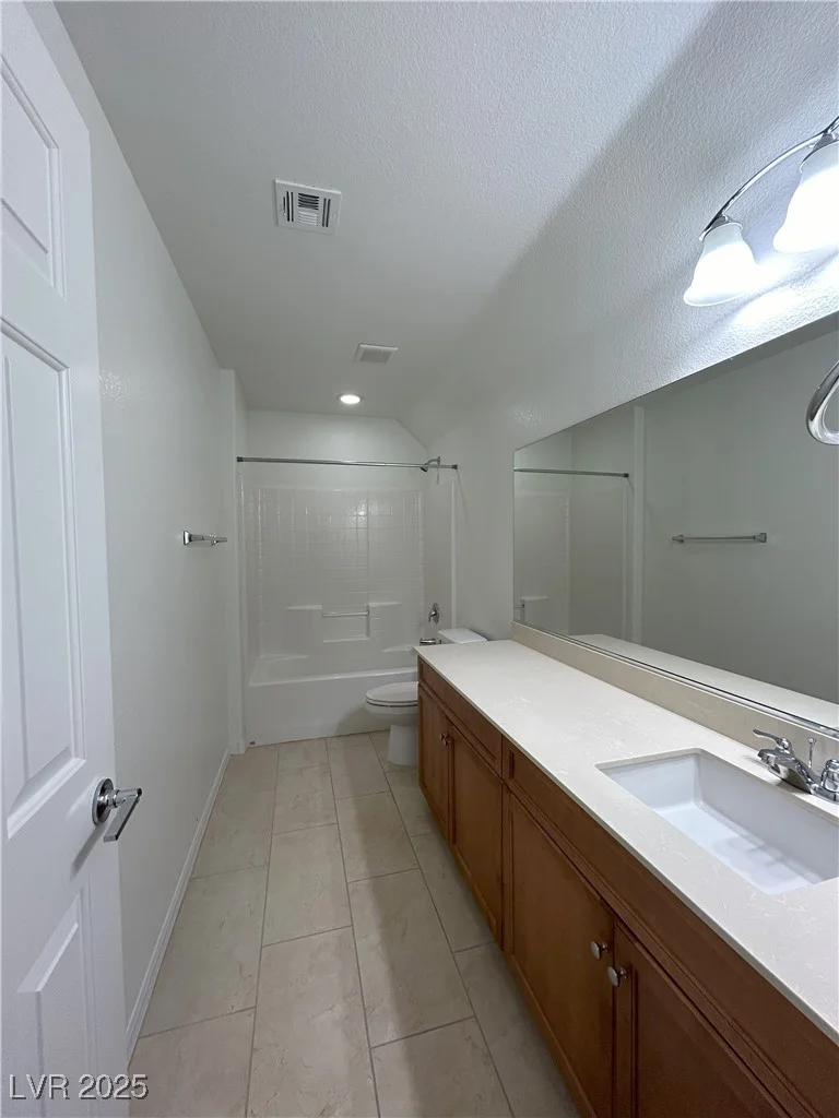 10617 Forum Peak, Las Vegas, NV 89166