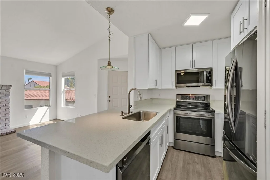 3974 Bushnell, Las Vegas, NV 89103