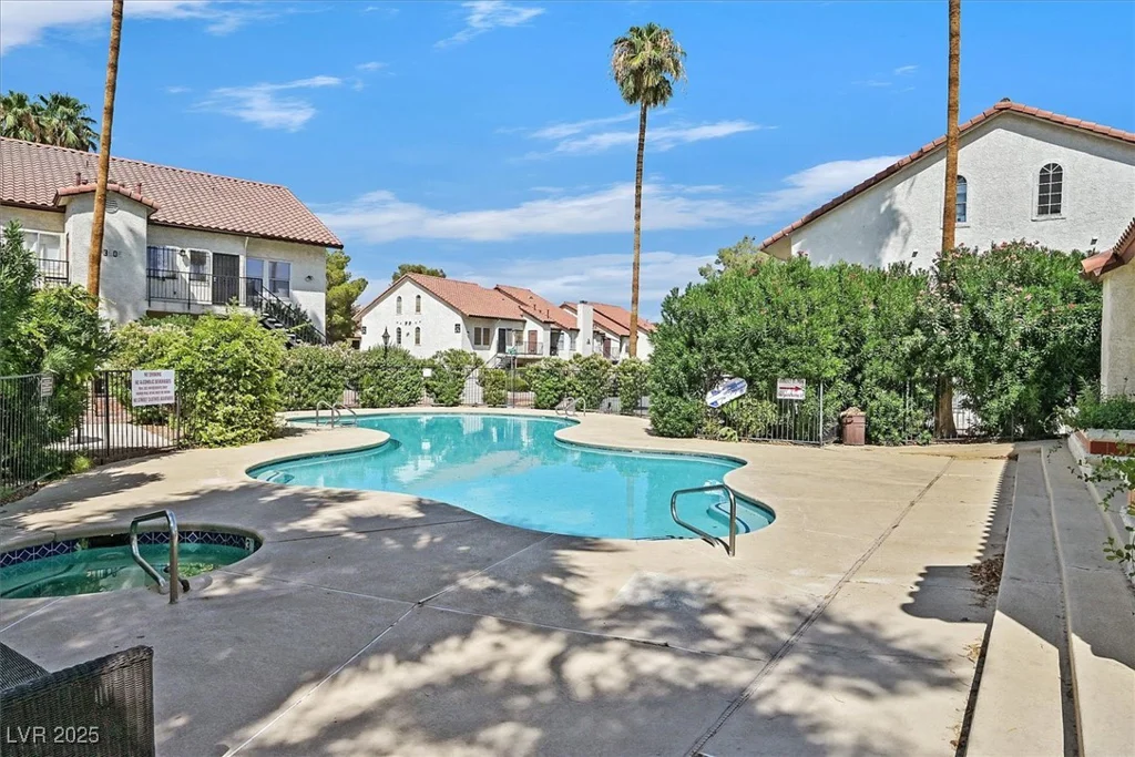 3974 Bushnell, Las Vegas, NV 89103