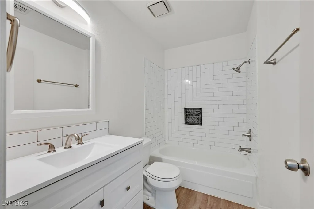 3974 Bushnell, Las Vegas, NV 89103