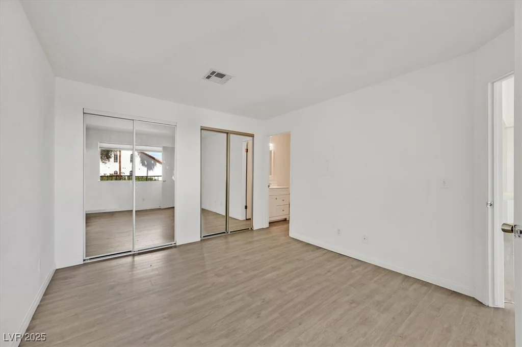 3974 Bushnell, Las Vegas, NV 89103