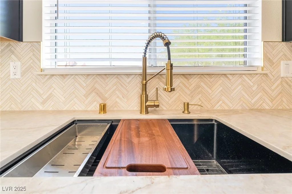 268 Dahlia, Henderson, NV 89015