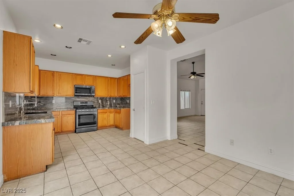 4622 Rockpine, North Las Vegas, NV 89081