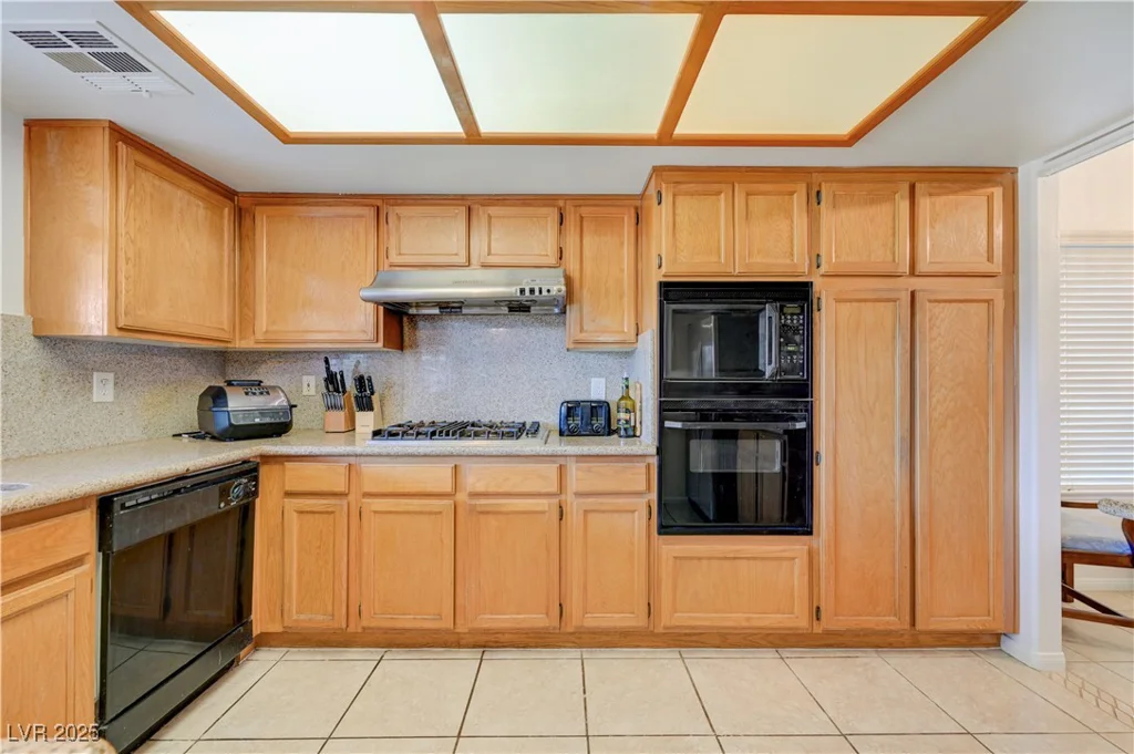 600 Ampere, Las Vegas, NV 89145