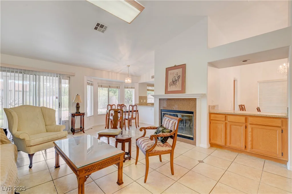 600 Ampere, Las Vegas, NV 89145