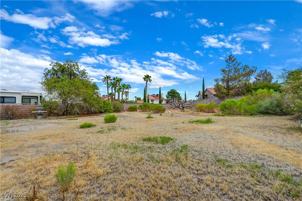 600 Ampere, Las Vegas, NV 89145