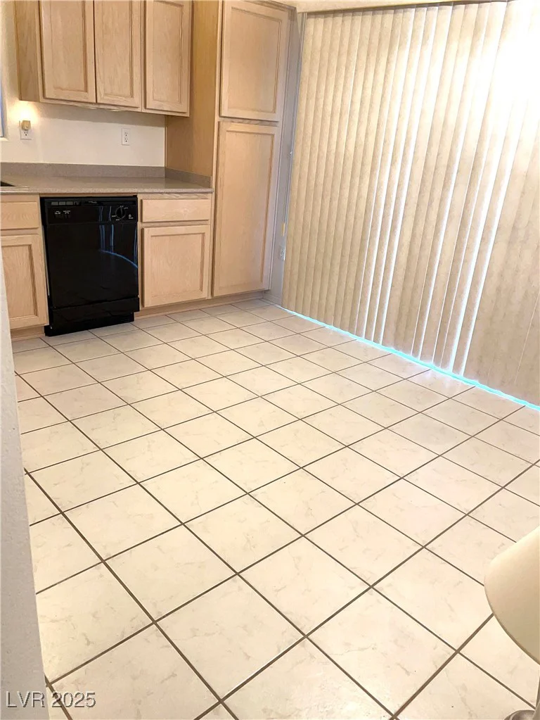 10305 Eagle Vale, Las Vegas, NV 89134
