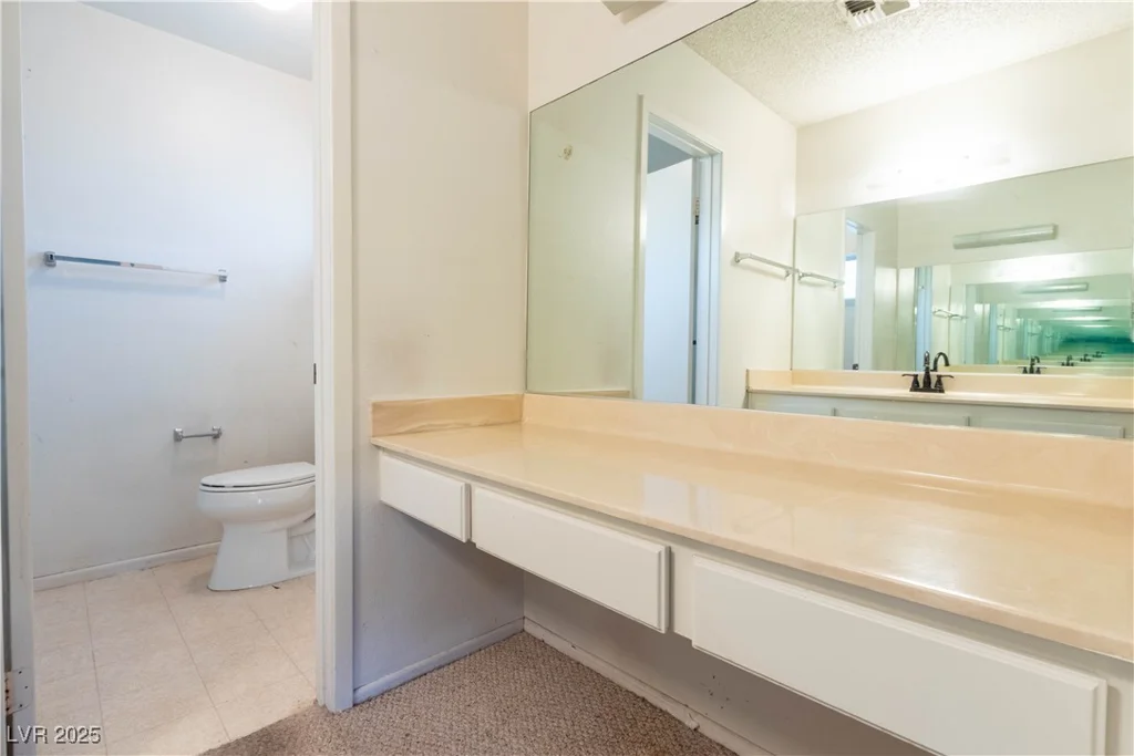 5881 Arandas, Las Vegas, NV 89103