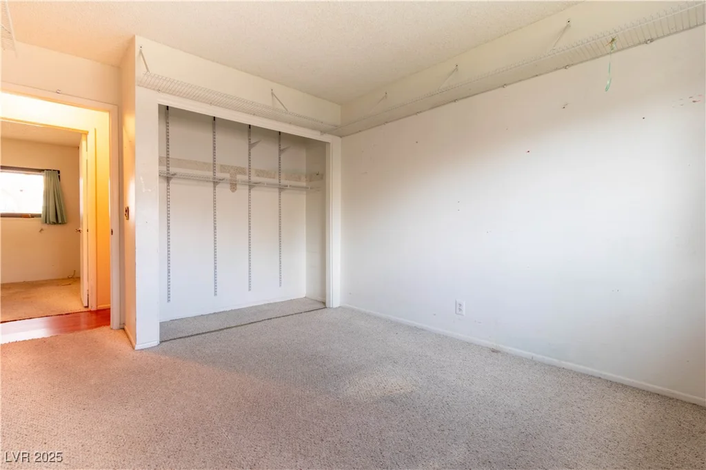 5881 Arandas, Las Vegas, NV 89103
