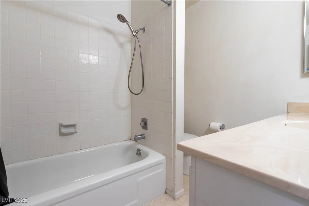 5881 Arandas, Las Vegas, NV 89103