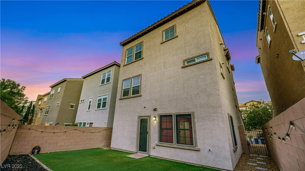382 Gracious, Henderson, NV 89011