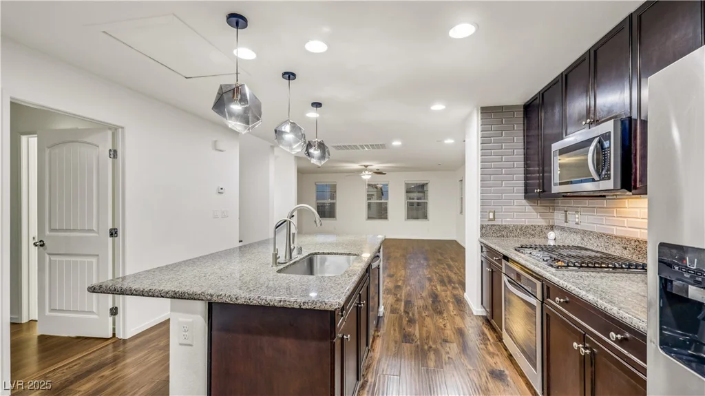382 Gracious, Henderson, NV 89011