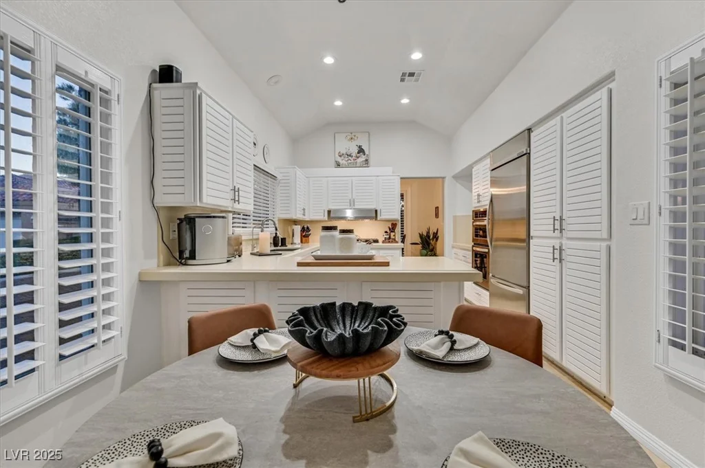5035 Shoal Creek, Las Vegas, NV 89113