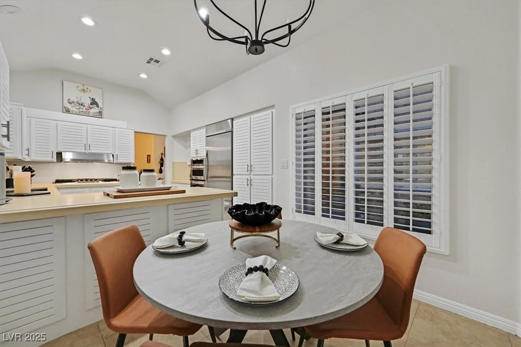 5035 Shoal Creek, Las Vegas, NV 89113