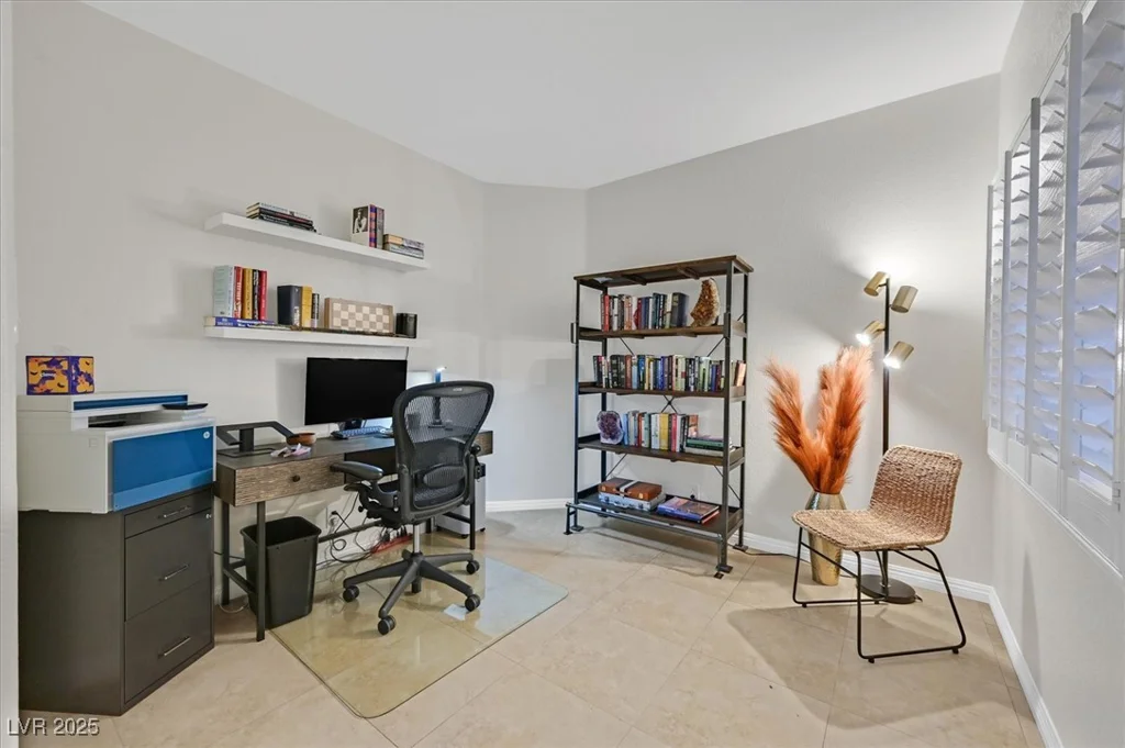 5035 Shoal Creek, Las Vegas, NV 89113