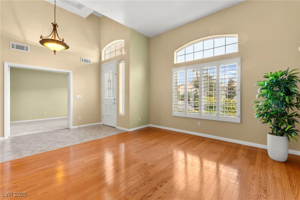 9608 Bottle Creek, Las Vegas, NV 89117