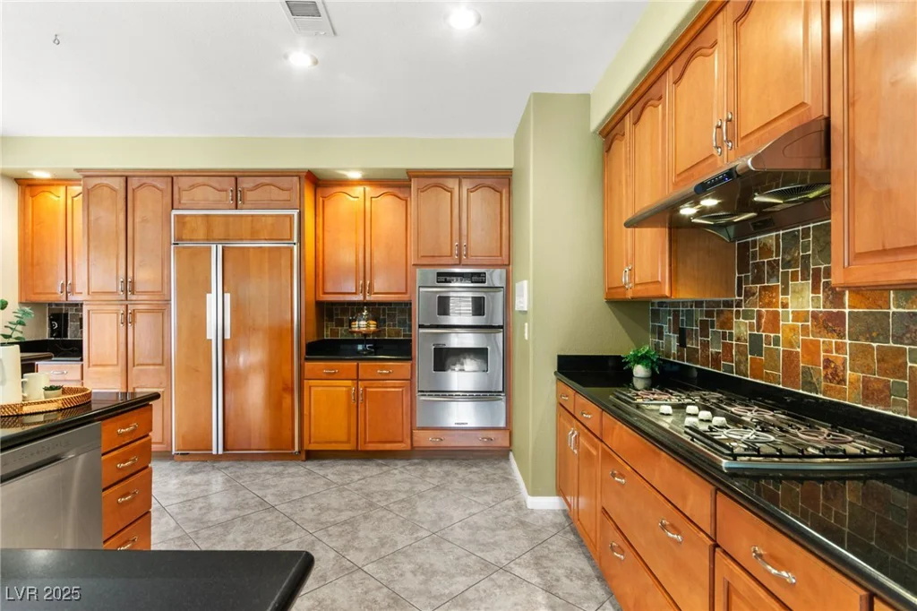 9608 Bottle Creek, Las Vegas, NV 89117