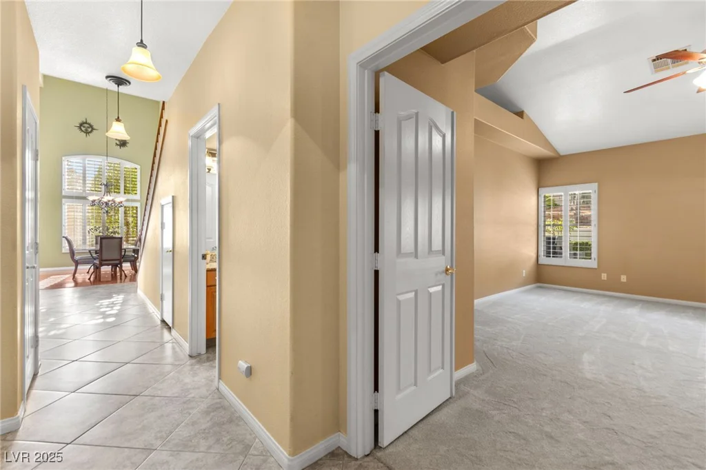 9608 Bottle Creek, Las Vegas, NV 89117