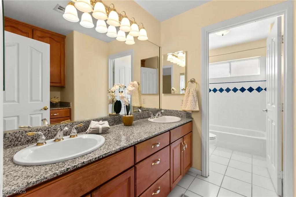 9608 Bottle Creek, Las Vegas, NV 89117